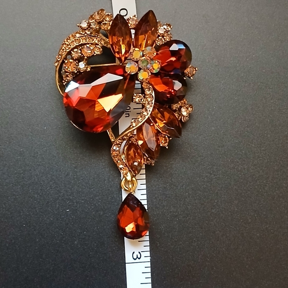 🍁🍂Fall Foliage Brooch🍁🍂 - Picture 7 of 8